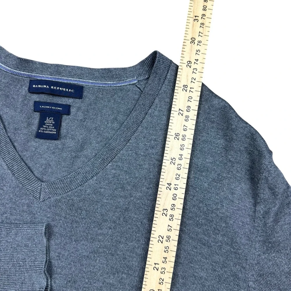 Banana Republic Luxury Blend Gray V-Neck Sweater Silk‎ Cotton Cashmere Mens L/T